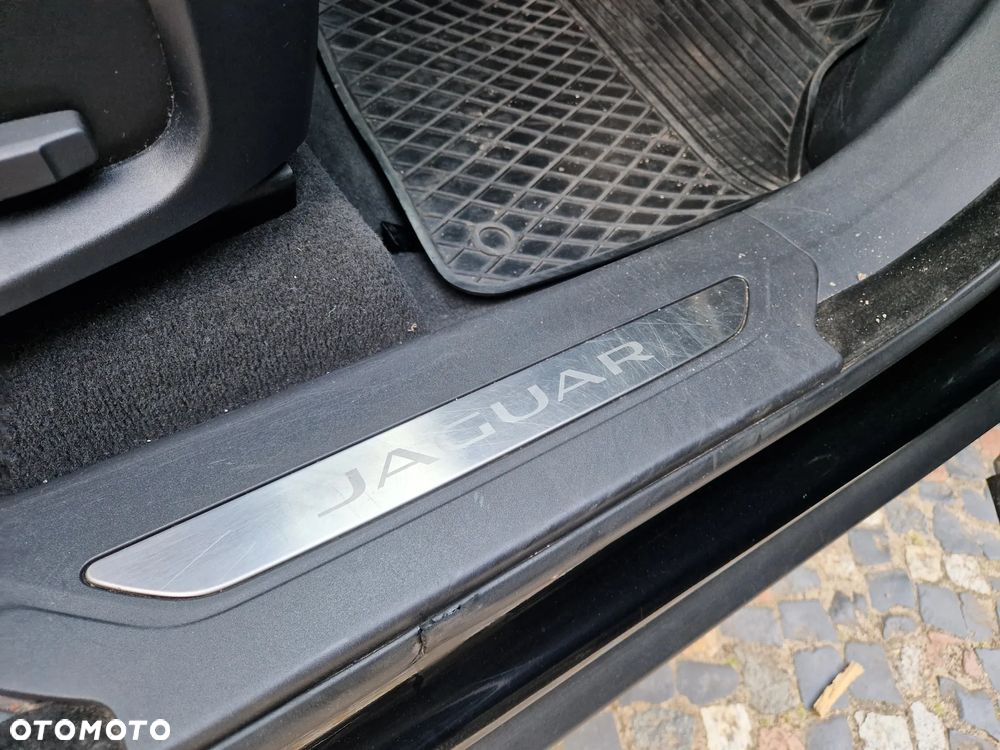 Jaguar F-Pace 2.0 i4D AWD Prestige - 26