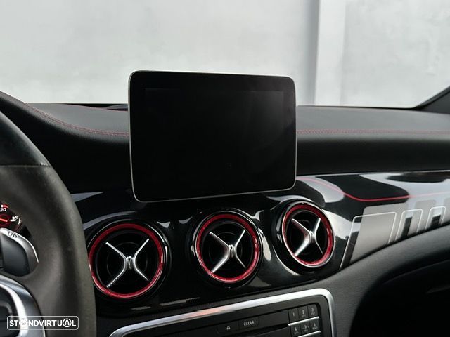 Mercedes-Benz CLA 45 AMG 4Matic Speedshift DCT 7G Night Edition - 23