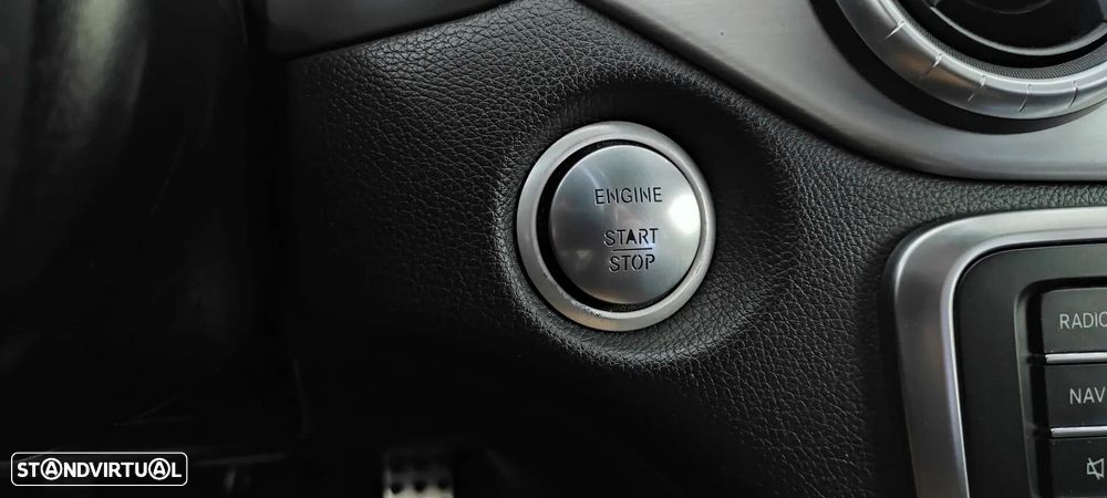 Mercedes-Benz CLA 180 d Shooting Brake AMG Line - 40