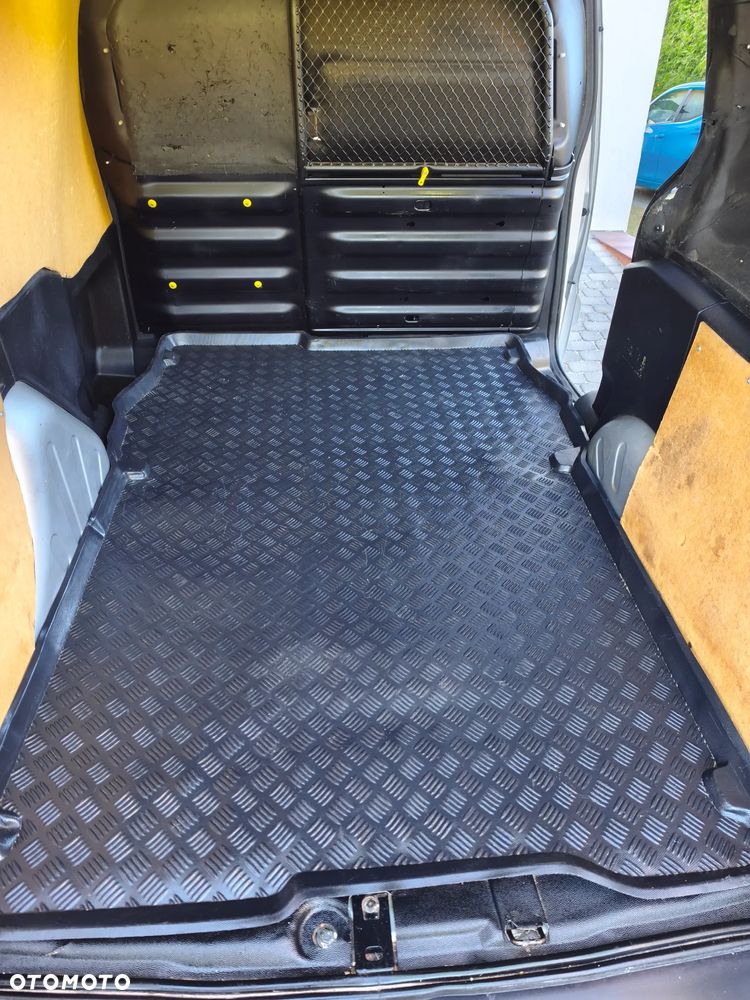 Peugeot Partner II - 9