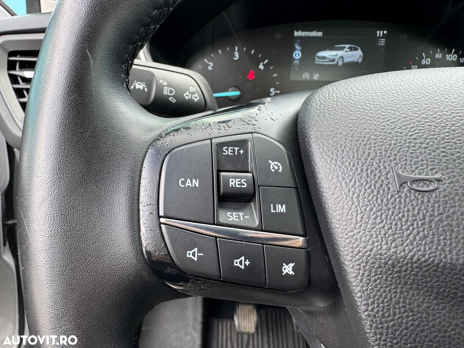 Ford Focus - 13