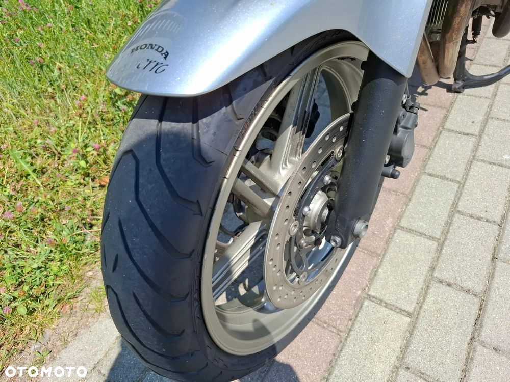 Honda CBF - 16