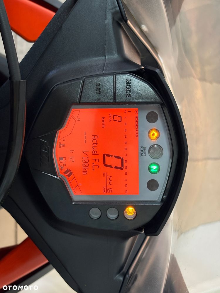KTM RC 390 - 13