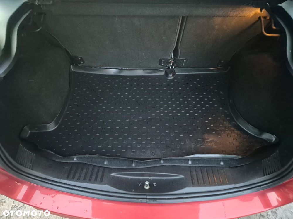Ford Fusion 1.6 Trend X100 / FX Gold - 18