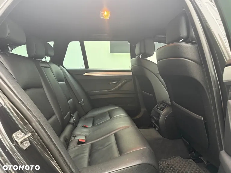 BMW Seria 5 520i - 19