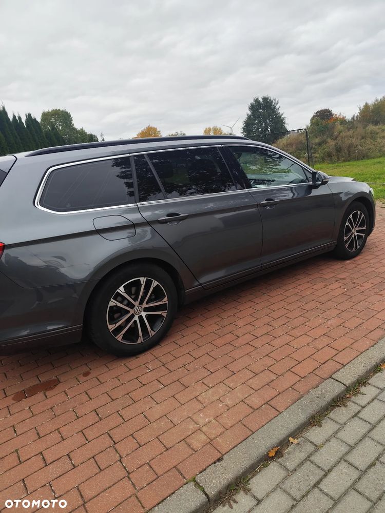 Volkswagen Passat - 5