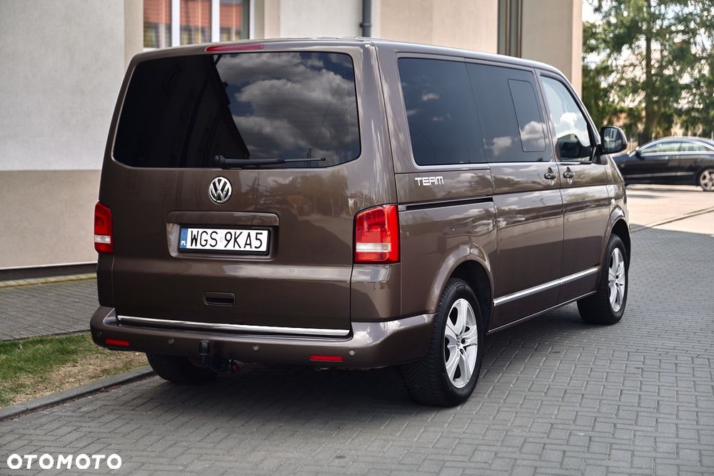 Volkswagen Multivan - 12