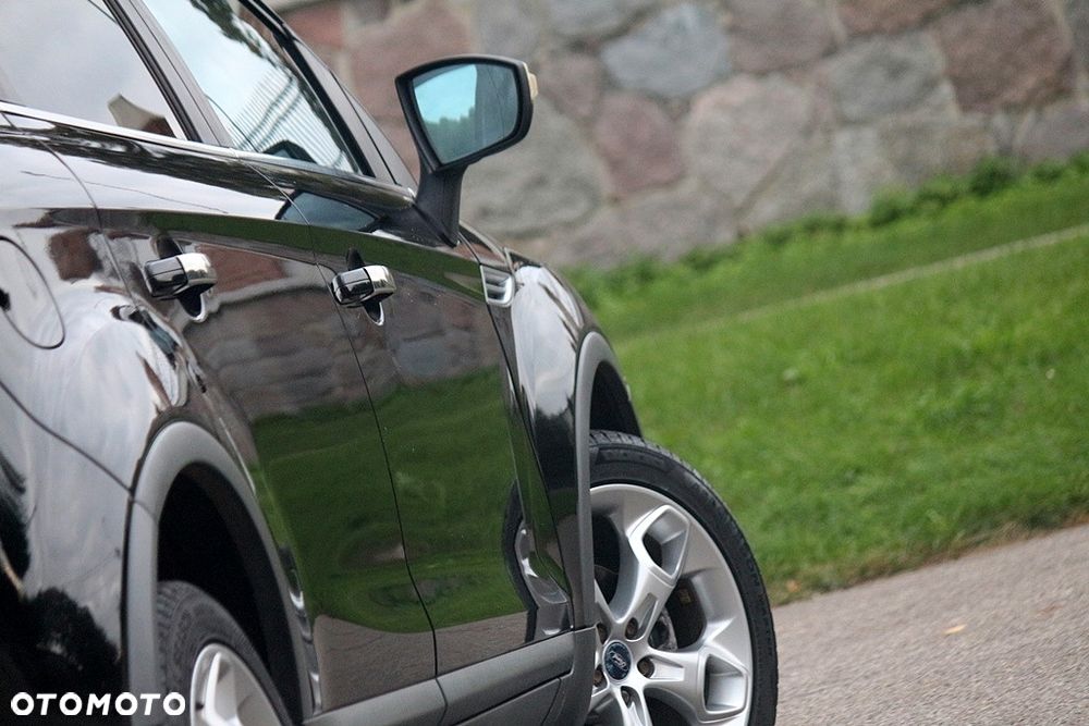 Ford Kuga 2.5 4x4 Titanium - 25