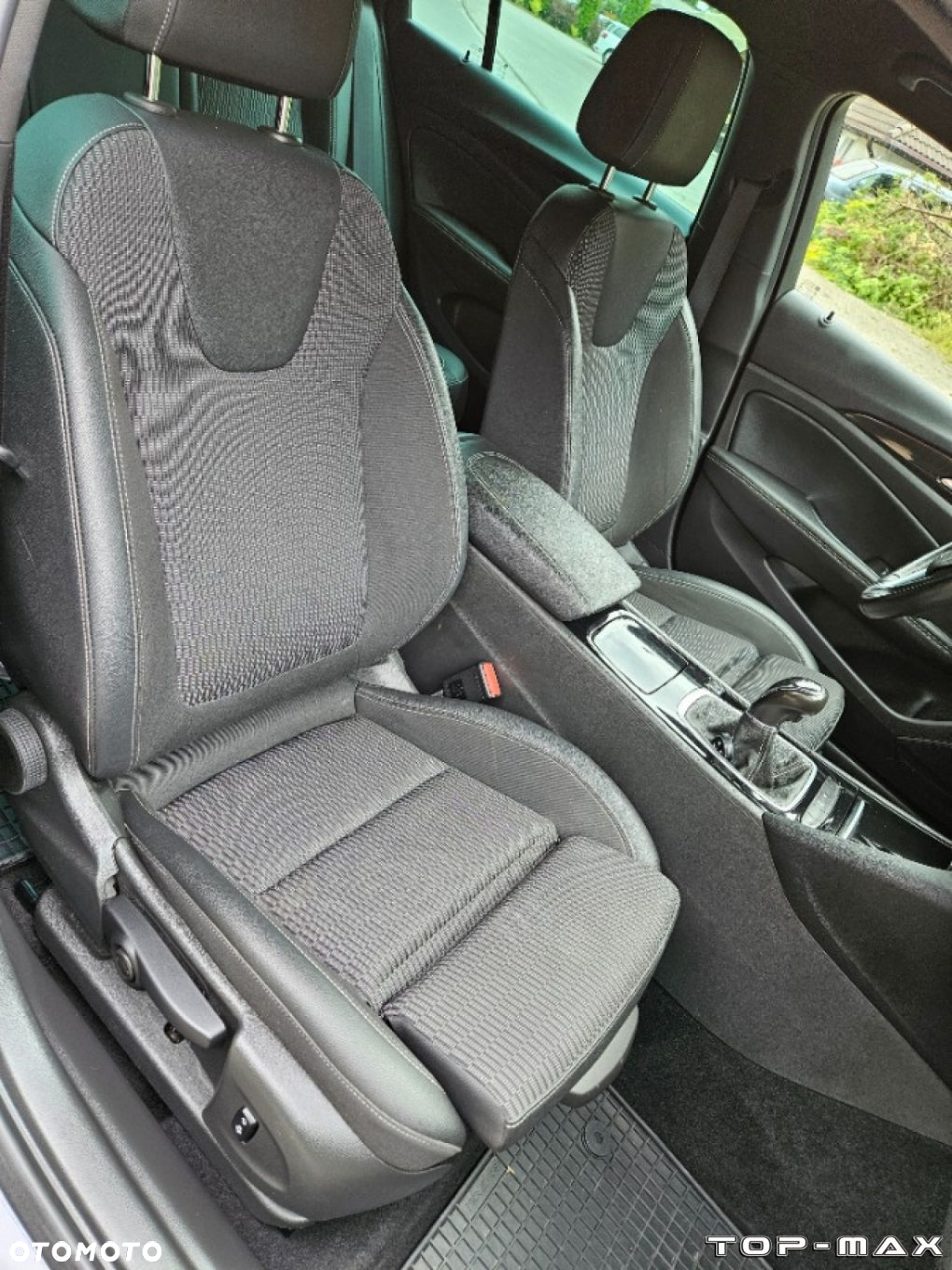 Opel Insignia - 19