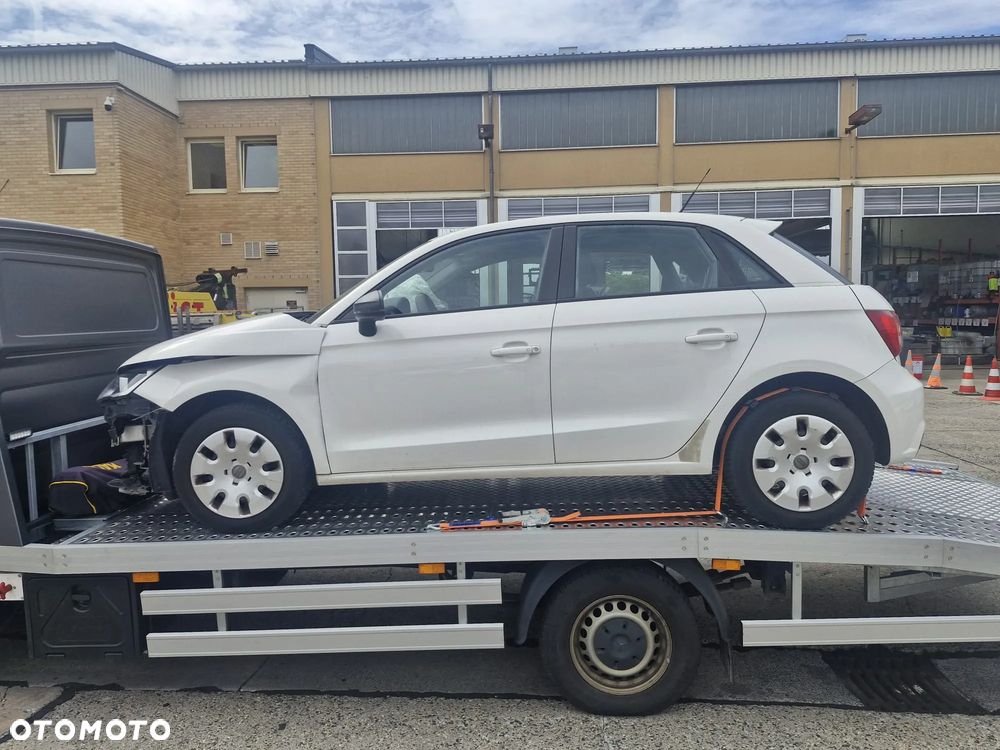 Audi A1 Sportback 1.0 TFSI ultra S tronic - 27