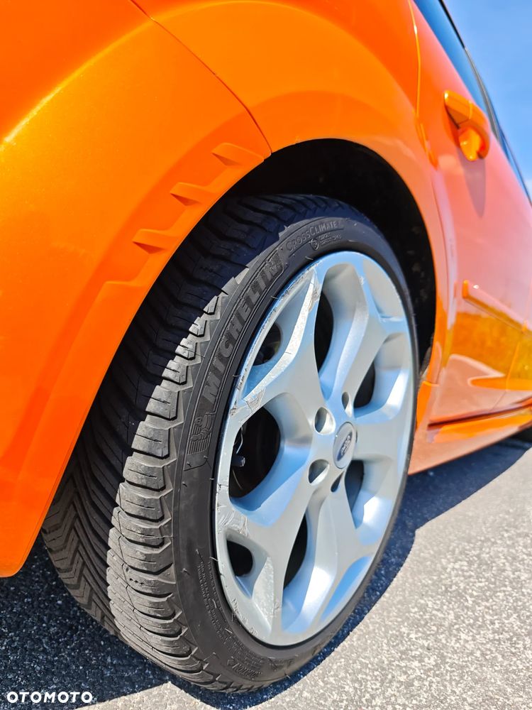 Ford Focus ST - 21