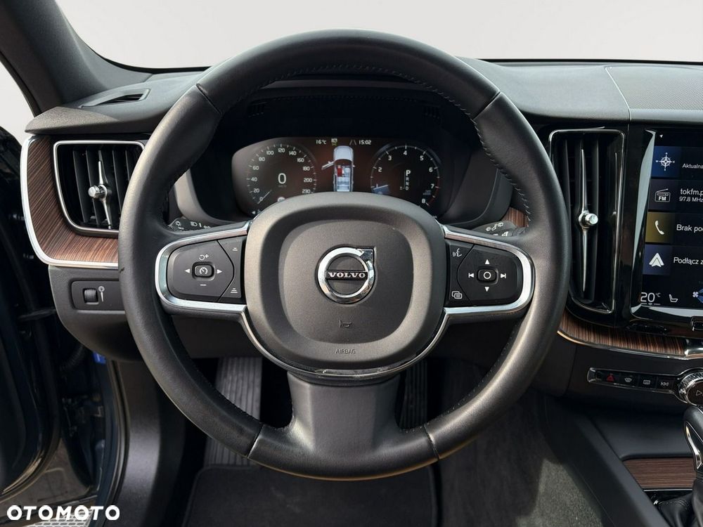 Volvo XC 60 T4 Momentum Pro - 16