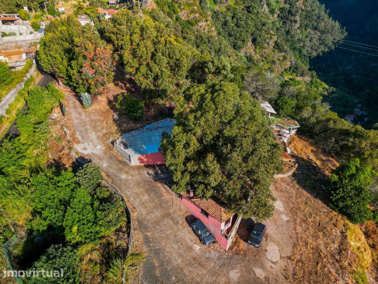 Terreno com 13.300 m2 e Projeto Turístico em Santa Cruz – Madeira - Grande imagem: 4/22