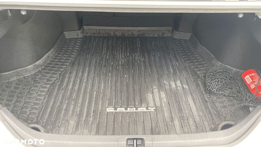 Toyota Camry 2.5 Hybrid Prestige CVT - 13