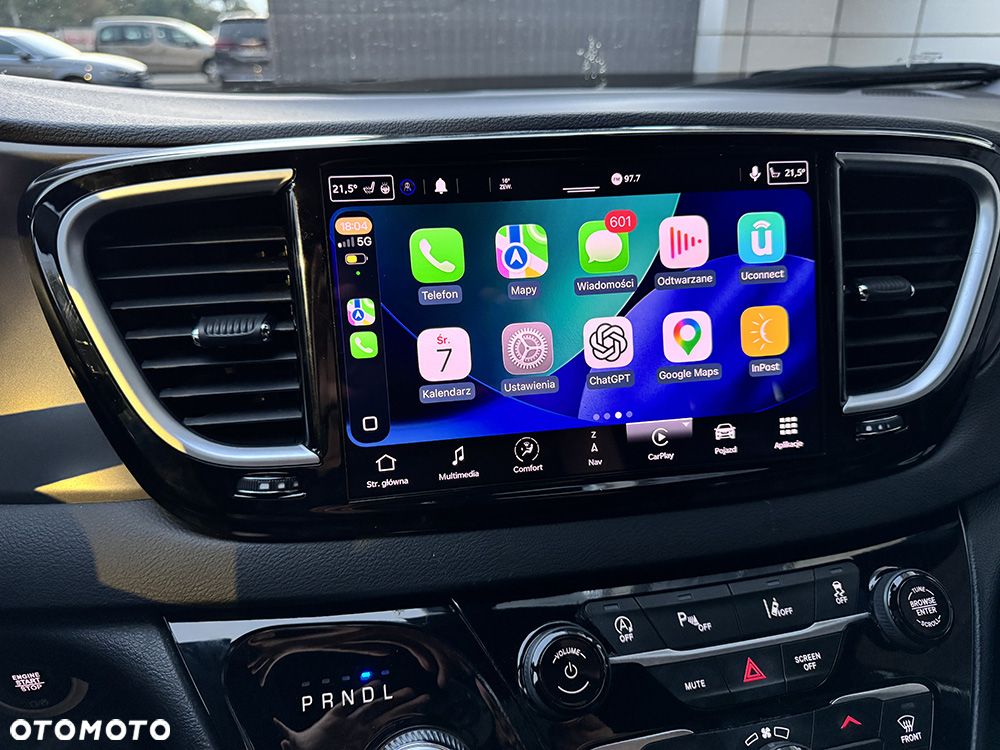 Chrysler Pacifica - 33