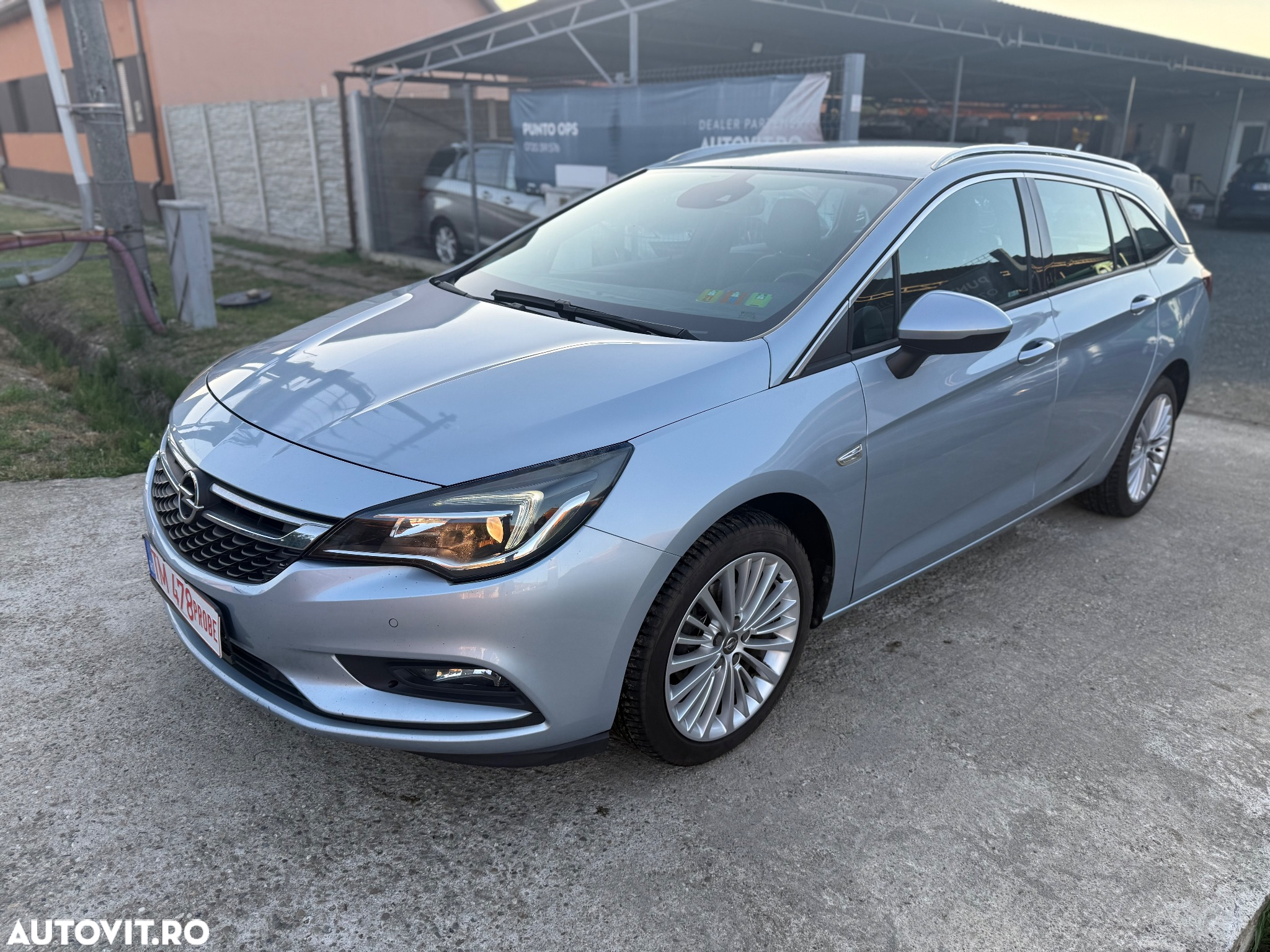 Opel Astra 1.6 CDTI ECOTEC ECOFlex Start/Stop Dynamic - 2