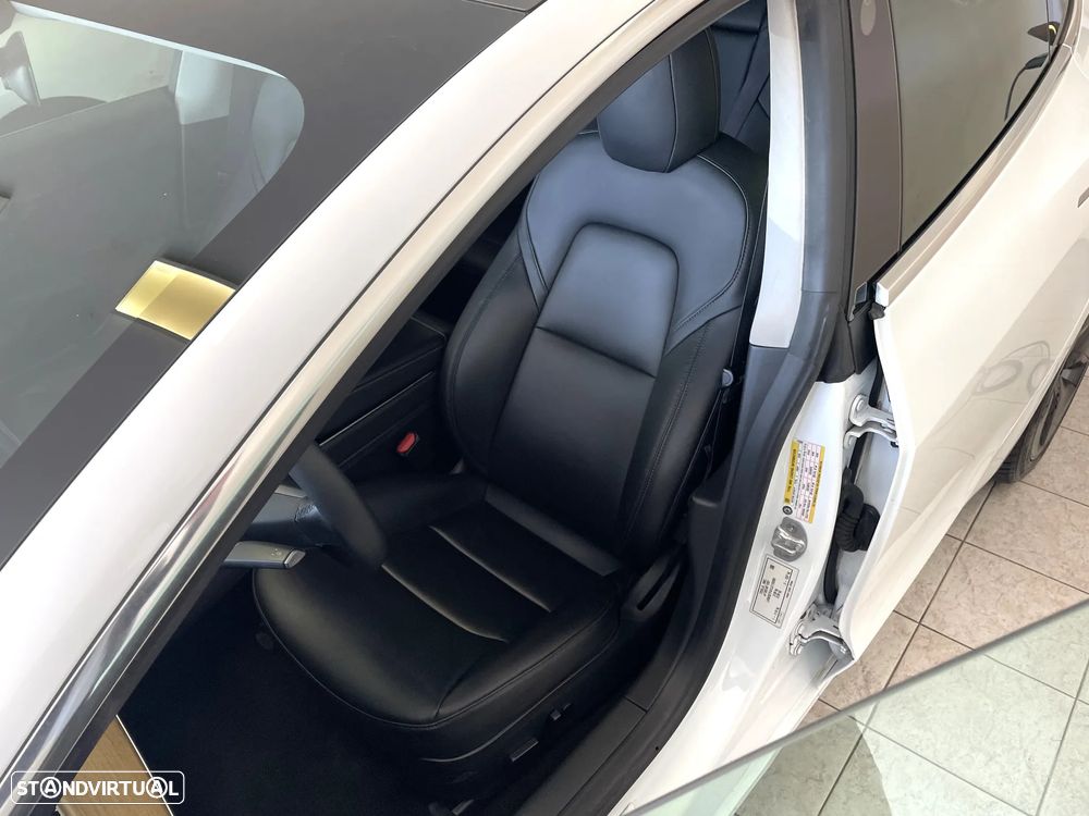 Tesla Model 3 RWD - 17