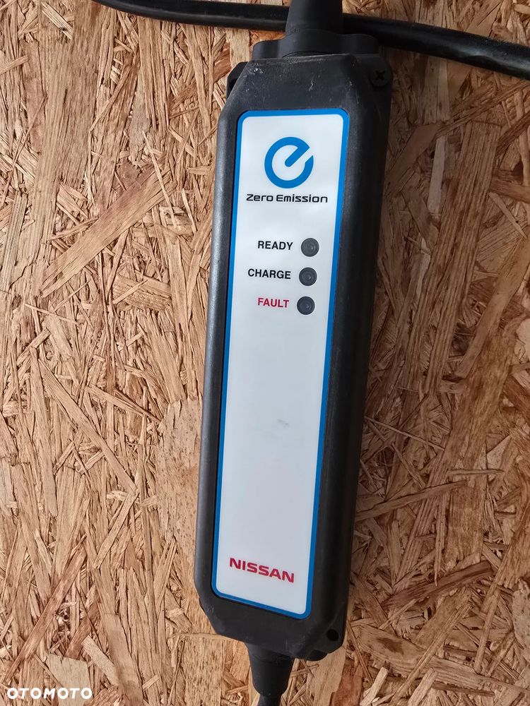 Nissan Leaf 24kWh Tekna - 13