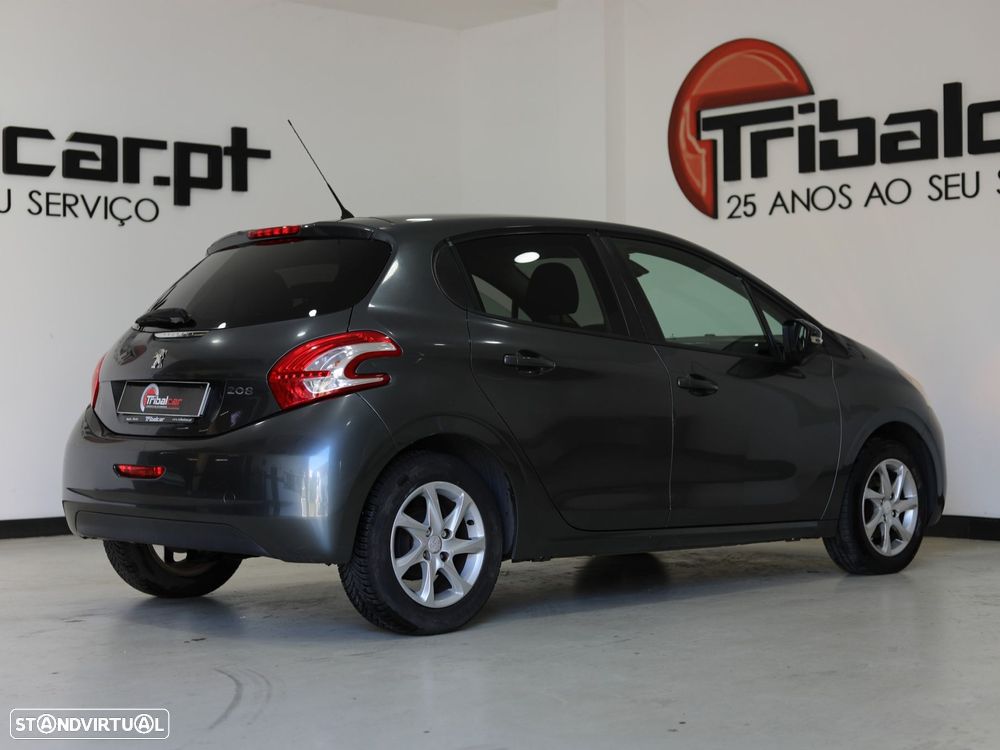 Peugeot 208 1.4 HDi Allure - 4