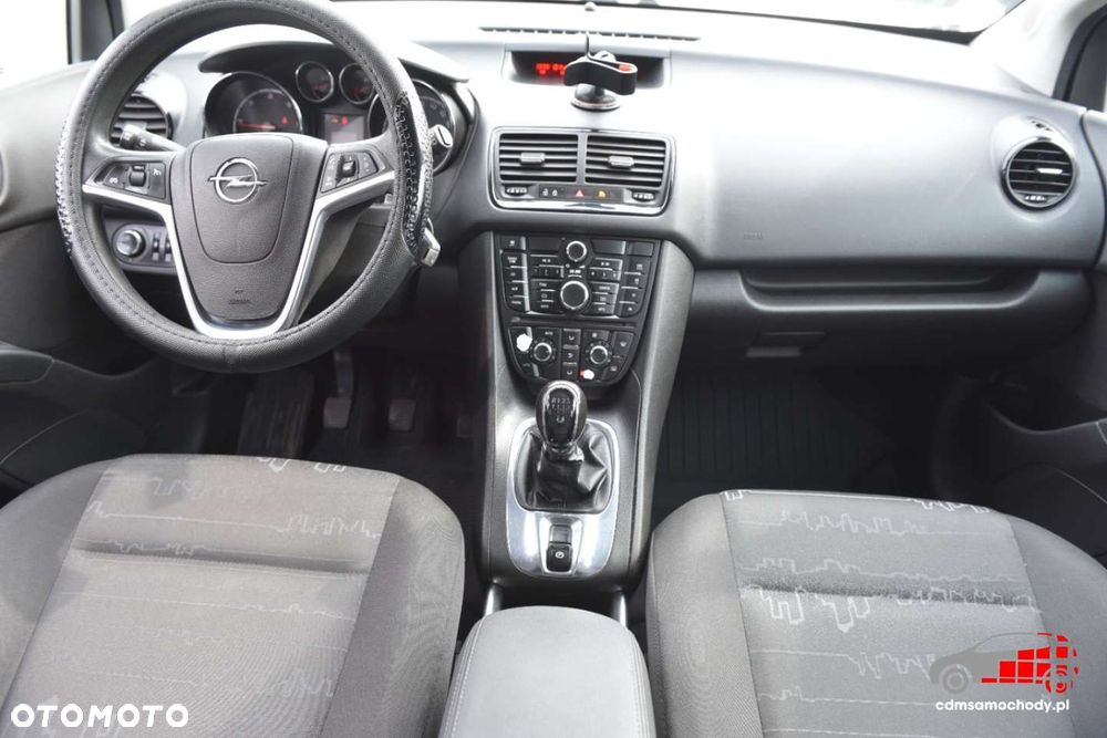 Opel Meriva - 23