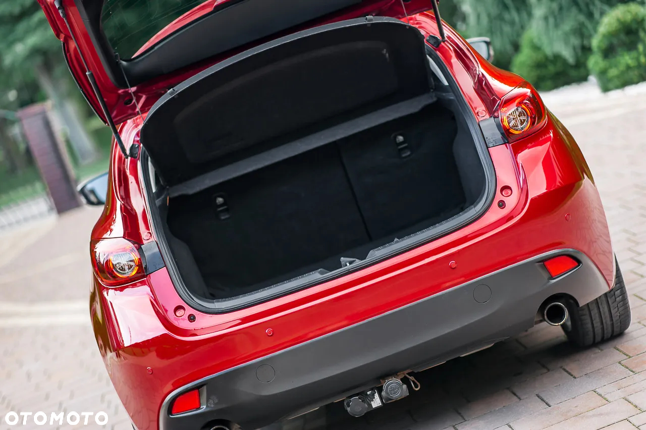 Mazda 3 SKYACTIV-G 120 Signature+ - 10
