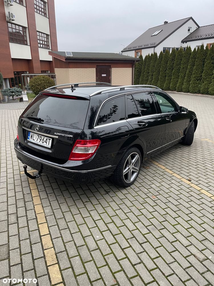 Mercedes-Benz Klasa C 200 (BlueEFFICIENCY) 7G-TRONIC Avantgarde - 7