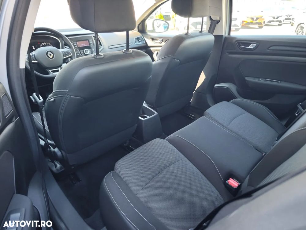 Renault Megane - 13