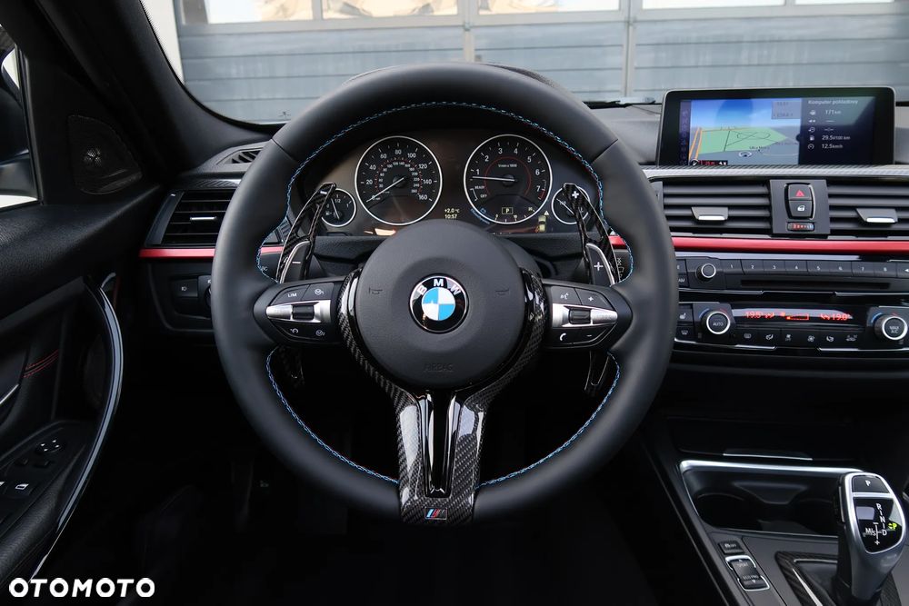BMW Seria 3 335i xDrive M Sport - 32