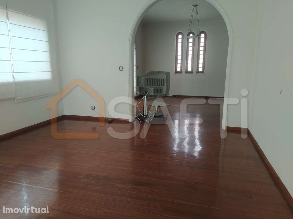 Bonita moradia em Nogueira - Grande imagem: 5/44