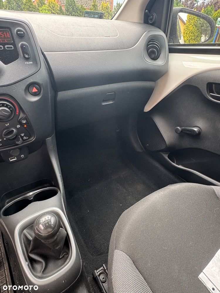 Toyota Aygo 1.0 VVT-i JBL Edition - 11