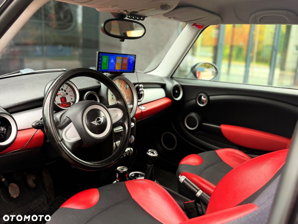 MINI Cooper Standard - 12