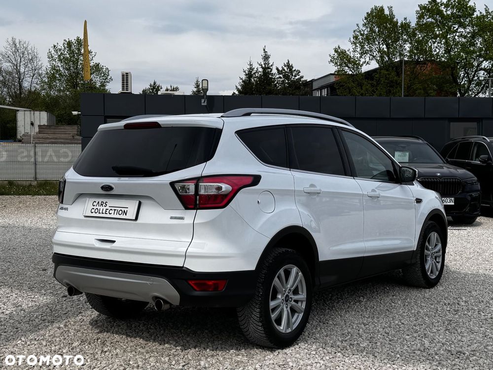 Ford Kuga - 4