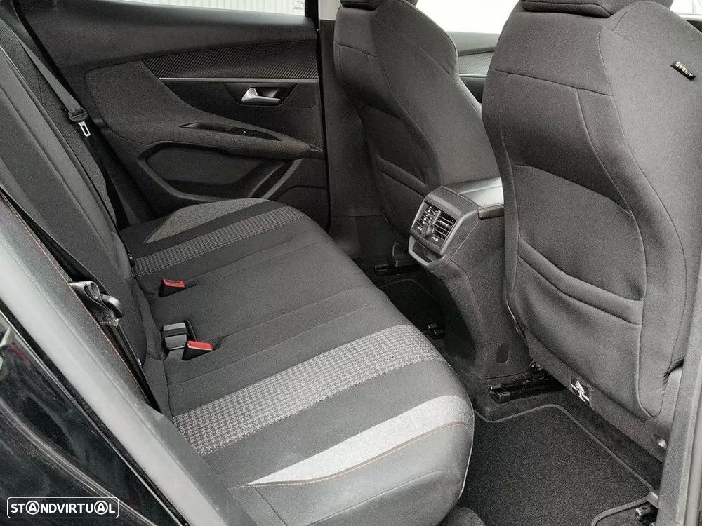 Peugeot 3008 1.5 BlueHDi Allure EAT8 - 14