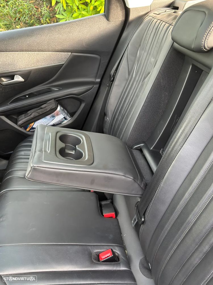 Peugeot 3008 PureTech 130 Stop & Start Allure - 34