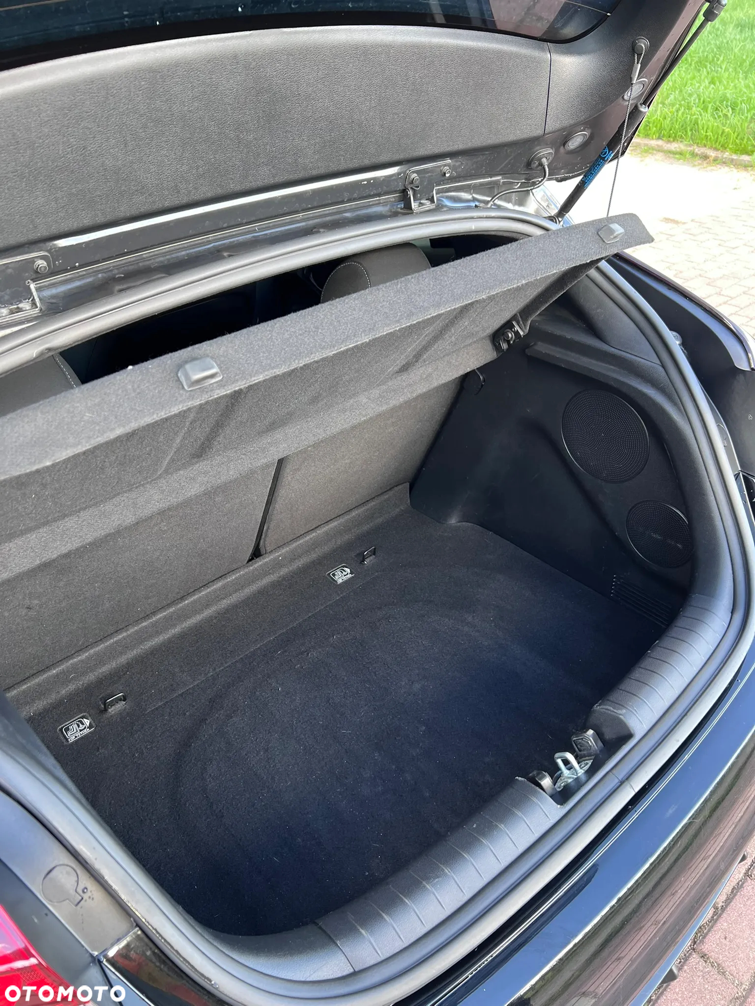Hyundai Veloster - 33