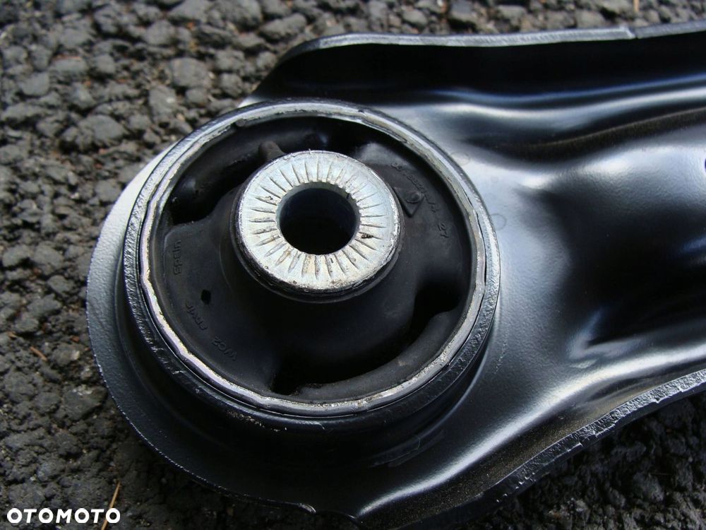 wahacz lewy audi q3 83a vw tiguan 2025r 3q0407153d - 3