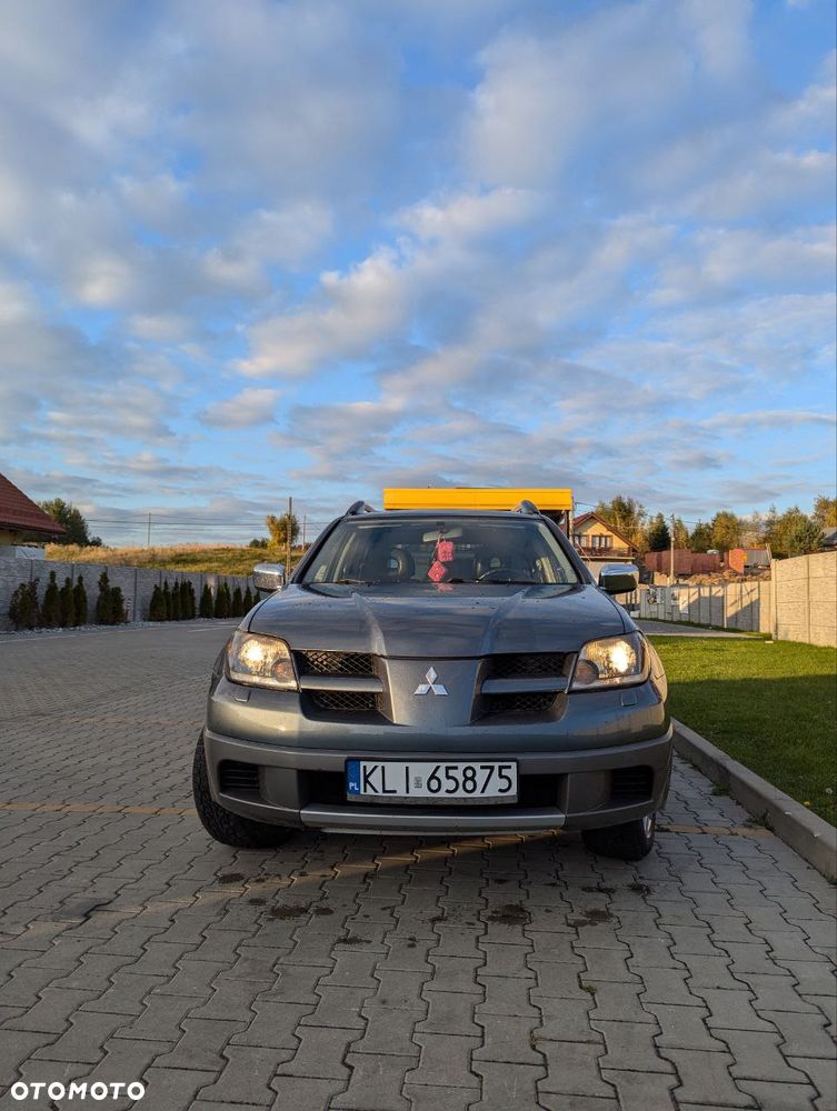 Mitsubishi Outlander 2.0 Comfort 4WD - 2