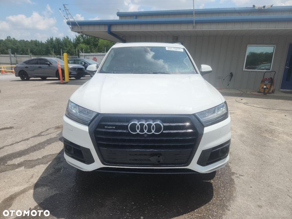 Audi Q7 3.0 TFSI Quattro Tiptronic - 6