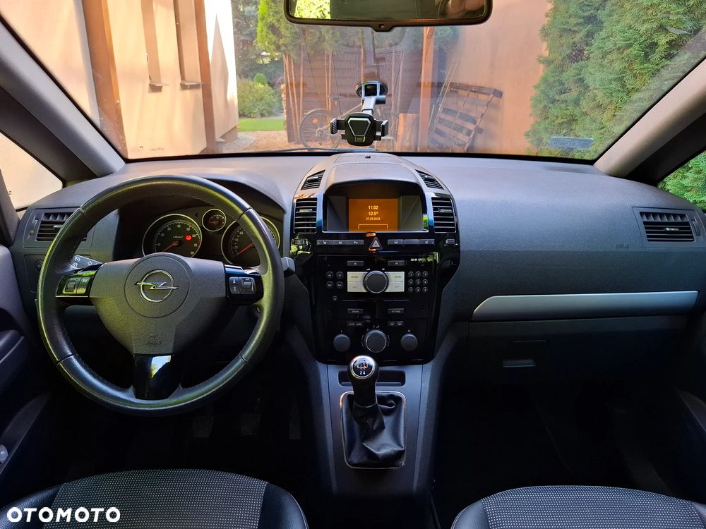 Opel Zafira 1.8 - 9