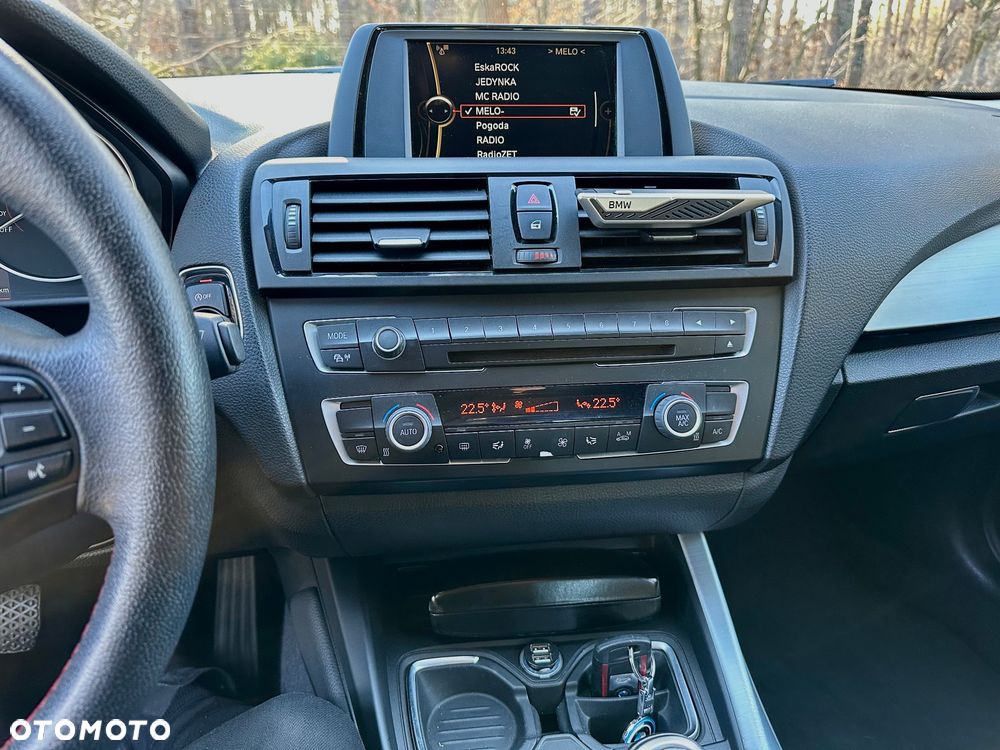 BMW Seria 1 118i Sport Line - 10