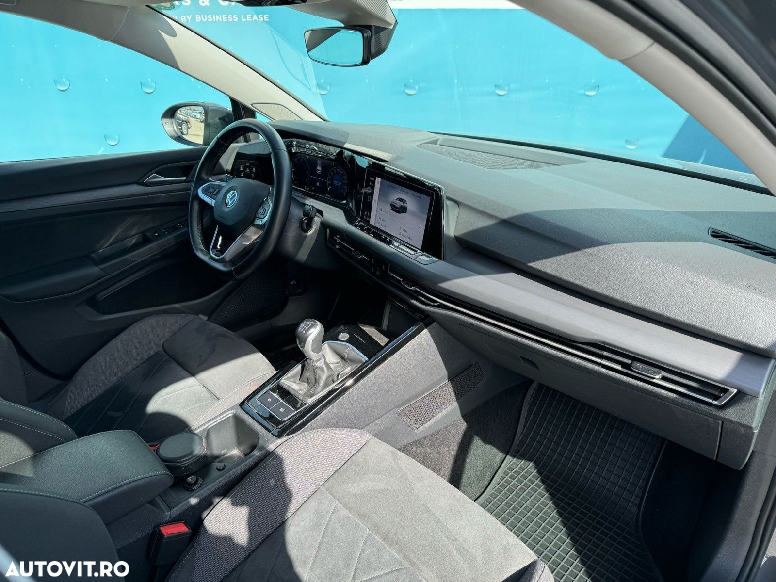 Volkswagen Golf - 13