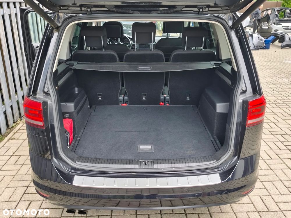 Volkswagen Touran 1.4 TSI (BlueMotion Technology) DSG Highline - 20