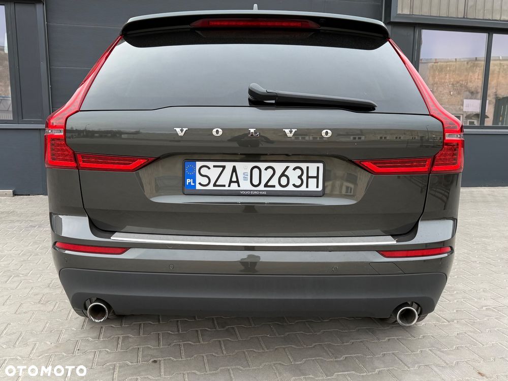 Volvo XC 60 B4 B Geartronic Momentum Pro - 29