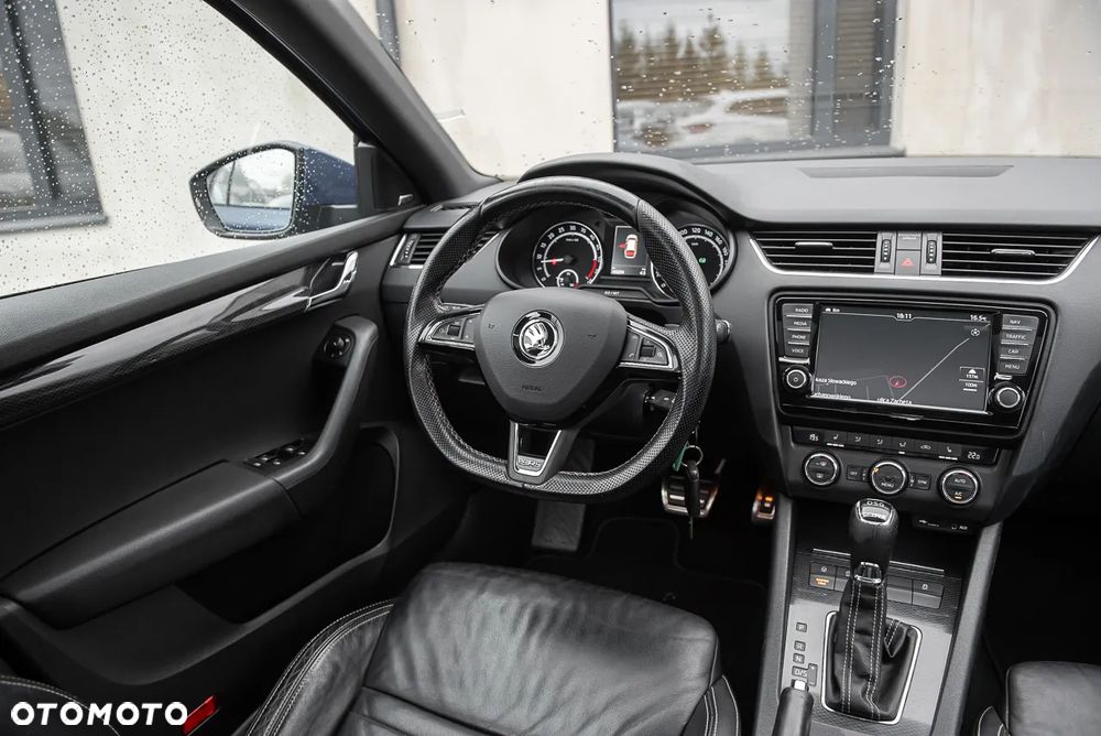 Skoda Octavia 2.0 TDI (Green tec) 4x4 DSG RS - 16