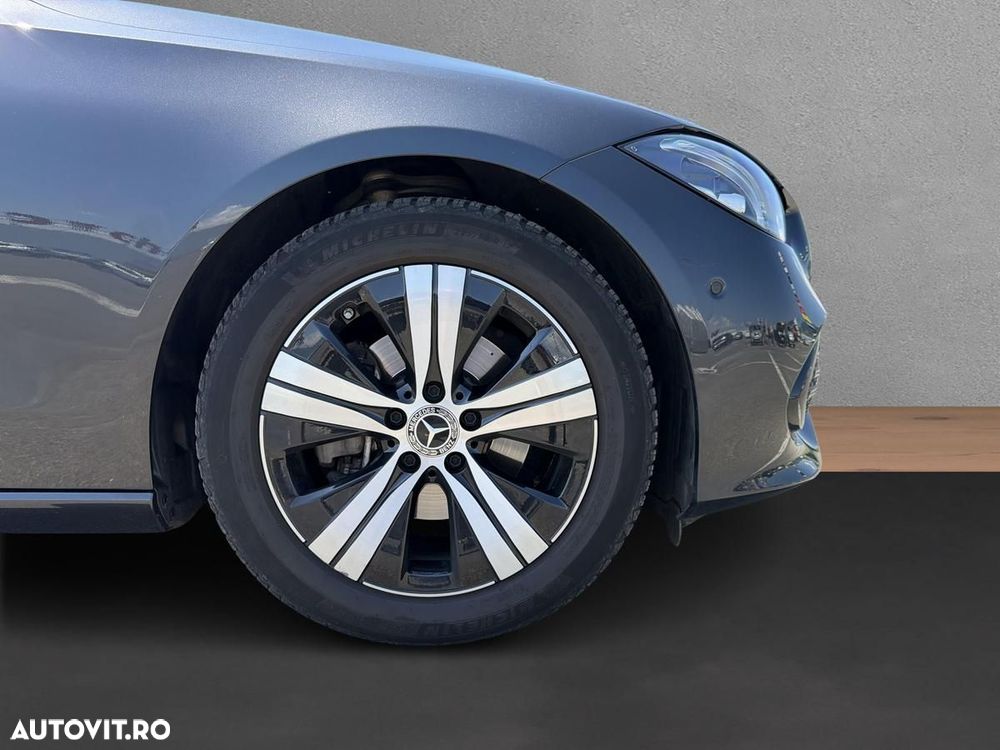 Mercedes-Benz C - 16
