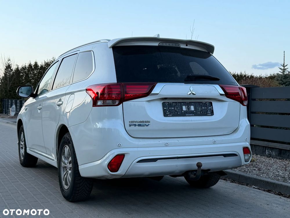 Mitsubishi Outlander Intense + - 3
