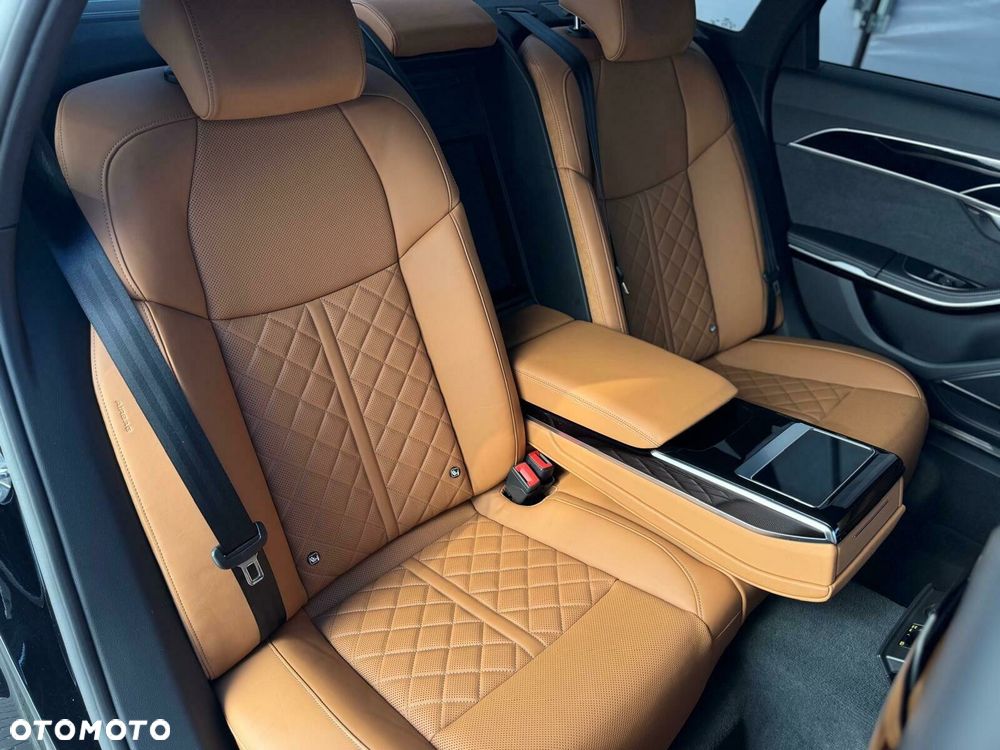 Audi A8 - 38