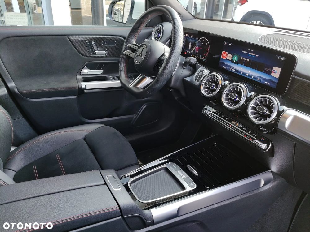 Mercedes-Benz GLB 200 d AMG Line 8G-DCT - 21