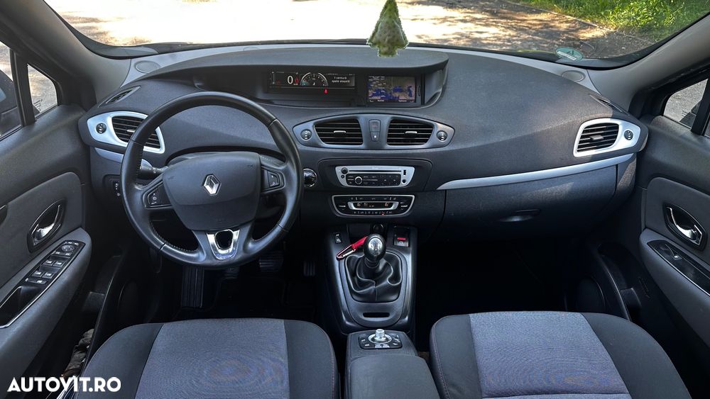 Renault Scenic - 5