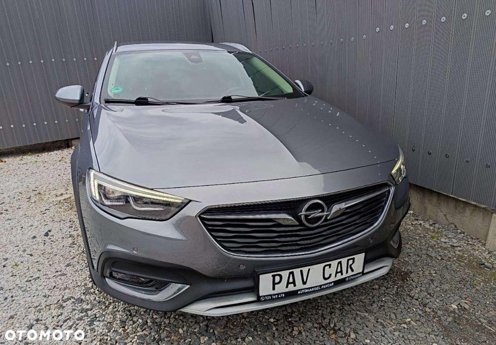 Opel Insignia Country Tourer 2.0 Diesel 4x4 Exclusive - 3